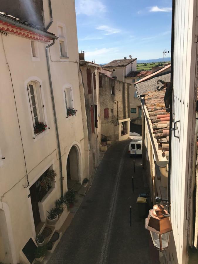 ホテル Chez Les Artistes Servian エクステリア 写真
